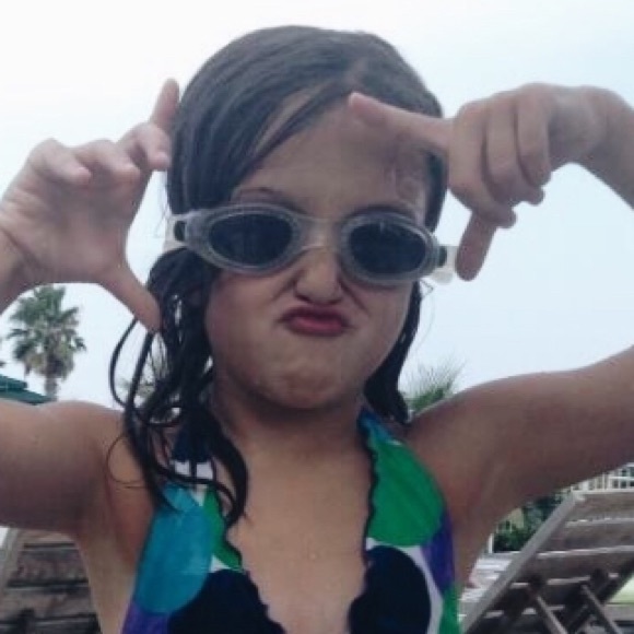 Meet your Posher, Emma - Picture 1 of 1